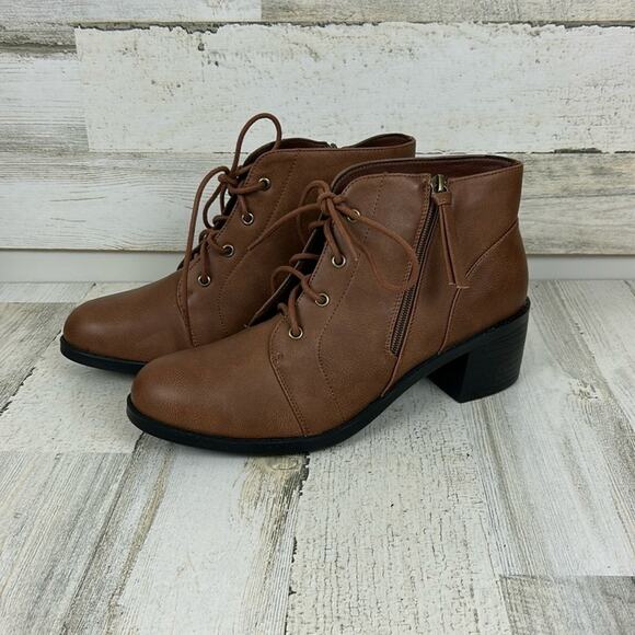 Easy Street Womens 10 brown faux leather lace up ankle boot boho new - Picture 1 of 9